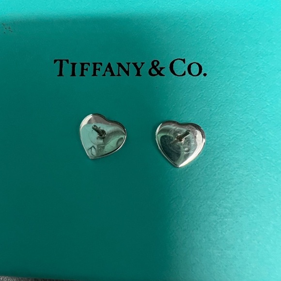 Tiffany & Co. DIAMOND Mini Heart Earrings - Picture 5 of 10